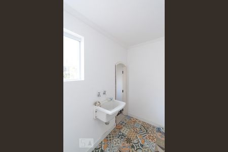 Casa para alugar com 240m², 3 quartos e 2 vagas Casa para alugar com 240m², 3 quartos e 2 vagasEdícula