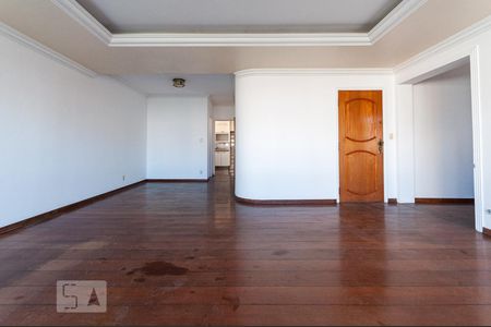 Sala de apartamento para alugar com 3 quartos, 189m² em Cambuí, Campinas