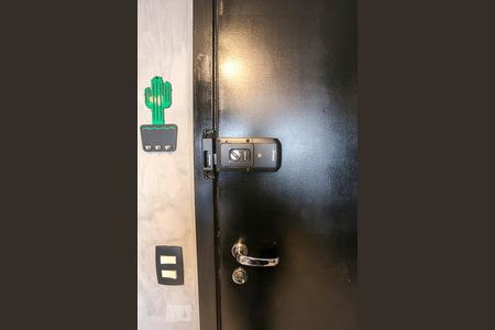 Studio à venda com 37m², 1 quarto e 1 vagaDetalhe da Porta