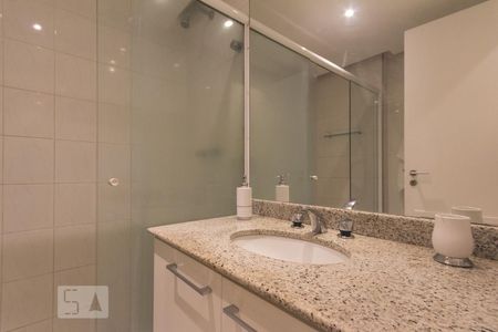 Apartamento à venda com 110m², 2 quartos e 2 vagas Apartamento à venda com 110m², 2 quartos e 2 vagasBanheiro da Suíte