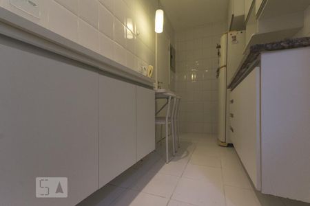 Apartamento à venda com 110m², 2 quartos e 2 vagas Apartamento à venda com 110m², 2 quartos e 2 vagasCozinha