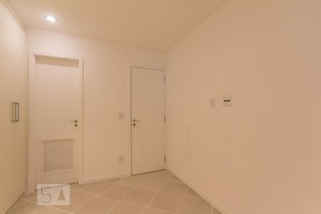 Apartamento à venda com 110m², 2 quartos e 2 vagas Apartamento à venda com 110m², 2 quartos e 2 vagasSuíte
