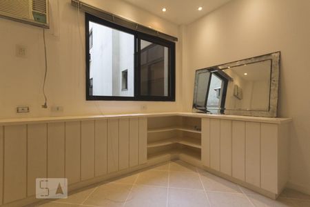 Apartamento à venda com 110m², 2 quartos e 2 vagas Apartamento à venda com 110m², 2 quartos e 2 vagasQuarto