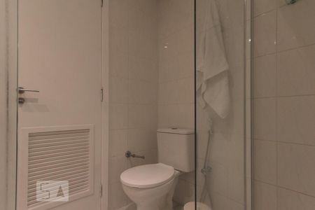 Apartamento à venda com 110m², 2 quartos e 2 vagas Apartamento à venda com 110m², 2 quartos e 2 vagasBanheiro da Suíte