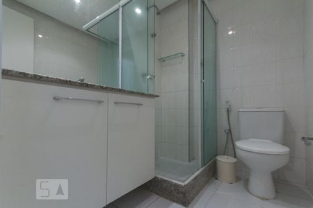 Apartamento à venda com 110m², 2 quartos e 2 vagas Apartamento à venda com 110m², 2 quartos e 2 vagasBanheiro