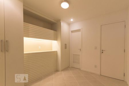 Apartamento à venda com 110m², 2 quartos e 2 vagas Apartamento à venda com 110m², 2 quartos e 2 vagasSuíte