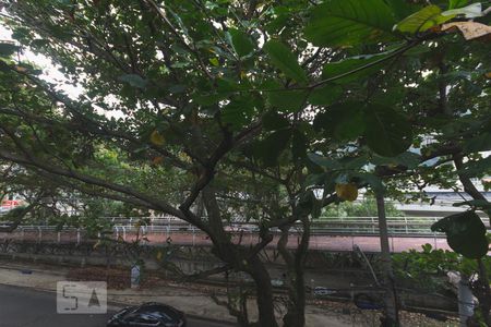 Apartamento à venda com 110m², 2 quartos e 2 vagas Apartamento à venda com 110m², 2 quartos e 2 vagasVista