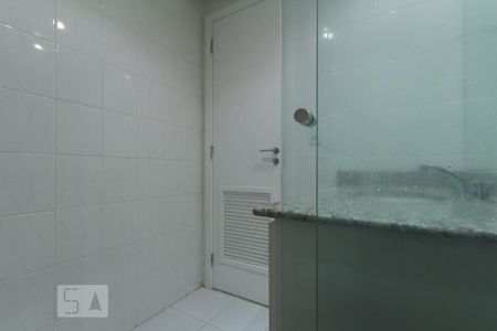 Apartamento à venda com 110m², 2 quartos e 2 vagas Apartamento à venda com 110m², 2 quartos e 2 vagasBanheiro