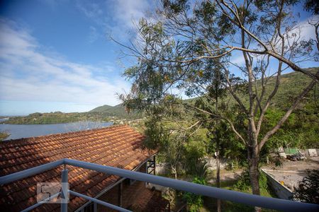 Quarto 01  - vista  de casa para alugar com 2 quartos, 60m² em Lagoa da Conceição, Florianópolis
