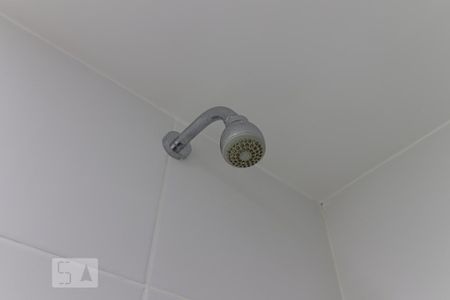 Apartamento para alugar com 72m², 2 quartos e 1 vaga Apartamento para alugar com 72m², 2 quartos e 1 vagaBanheiro Corredor