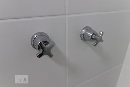 Apartamento para alugar com 72m², 2 quartos e 1 vaga Apartamento para alugar com 72m², 2 quartos e 1 vagaBanheiro Corredor