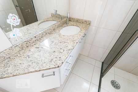 Banheiro de apartamento para alugar com 2 quartos, 63m² em Jardim Santa Cruz (sacomã), São Paulo