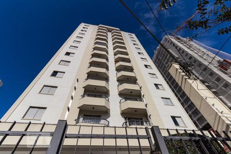 Apartamento para alugar com 72m², 2 quartos e 2 vagasFachada - Condomínio