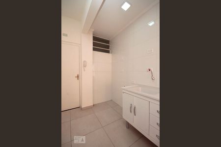 Cozinha de kitnet/studio para alugar com 1 quarto, 39m² em Bela Vista, São Paulo