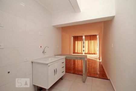 Cozinha de kitnet/studio para alugar com 1 quarto, 39m² em Bela Vista, São Paulo