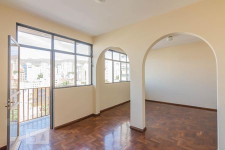 Sala 2 de apartamento para alugar com 3 quartos, 100m² em São Pedro, Belo Horizonte