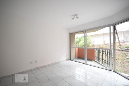 Sala de apartamento para alugar com 1 quarto, 45m² em Real Parque, São Paulo