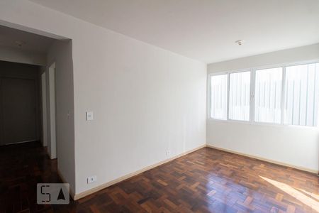 Sala de apartamento para alugar com 3 quartos, 67m² em Centro Cívico, Curitiba