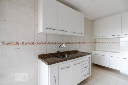 Cozinha de apartamento para alugar com 1 quarto, 45m² em Vila Lageado, São Paulo