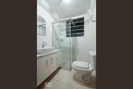 Banheiro de apartamento para alugar com 1 quarto, 45m² em Vila Lageado, São Paulo
