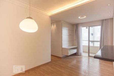 Sala de apartamento para alugar com 3 quartos, 67m² em Jardim Nova Europa, Campinas