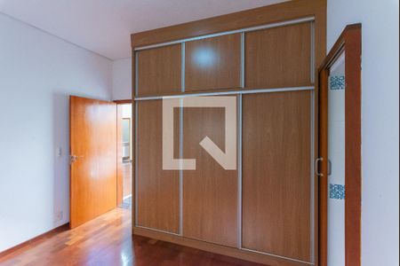 Casa de condomínio à venda com 265m², 4 quartos e 2 vagasSuíte 1