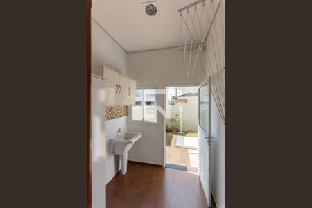 Casa de condomínio à venda com 265m², 4 quartos e 2 vagasÁrea de Serviço