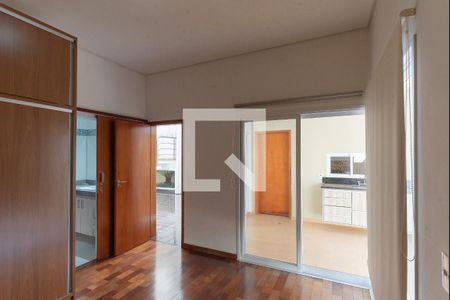 Casa de condomínio à venda com 265m², 4 quartos e 2 vagasSuíte 2