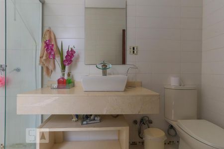 Casa à venda com 300m², 5 quartos e 3 vagasBanheiro