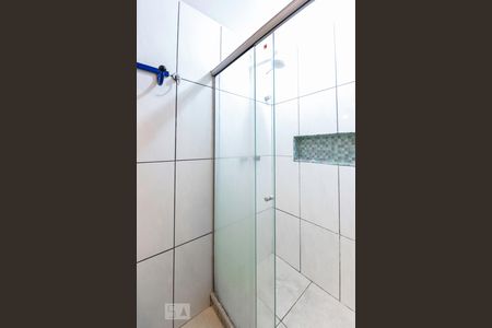 Banheiro social de casa de condomínio à venda com 2 quartos, 85m² em Vargem Grande, Rio de Janeiro