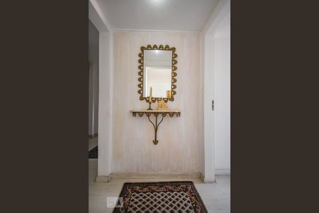 Apartamento à venda com 90m², 3 quartos e 1 vaga Apartamento à venda com 90m², 3 quartos e 1 vagaCorredor