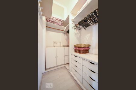 Apartamento à venda com 90m², 3 quartos e 1 vaga Apartamento à venda com 90m², 3 quartos e 1 vagaCloset do Quarto 3 - Suíte