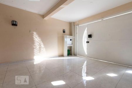 Casa à venda com 180m², 3 quartos e 2 vagasGaragem