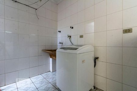 Casa à venda com 180m², 3 quartos e 2 vagasÁrea de Serviço