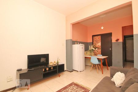 Sala. de apartamento à venda com 1 quarto, 50m² em Copacabana, Rio de Janeiro