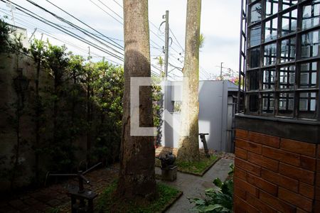 Jardim de casa à venda com 3 quartos, 260m² em Conjunto Residencial Jardim Canaã, São Paulo