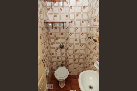 Apartamento à venda com 72m², 2 quartos e 1 vagaBanheiro de Serviço