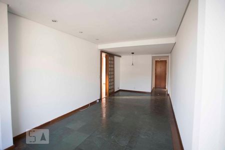 sala de apartamento para alugar com 2 quartos, 70m² em Vital Brasil, Niterói