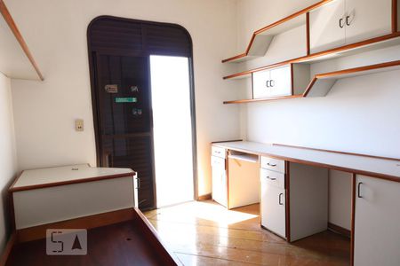 Apartamento à venda com 220m², 3 quartos e 3 vagasQuarto 3