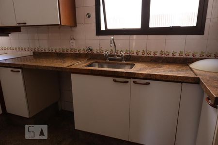 Apartamento à venda com 220m², 3 quartos e 3 vagasCozinha