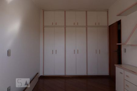 Apartamento à venda com 220m², 3 quartos e 3 vagasQuarto 2