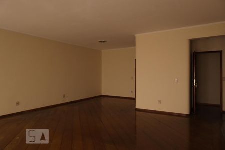 Apartamento para alugar com 220m², 3 quartos e 3 vagasSala