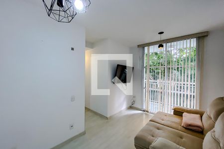 Sala de apartamento para alugar com 2 quartos, 46m² em Quinta da Paineira, São Paulo