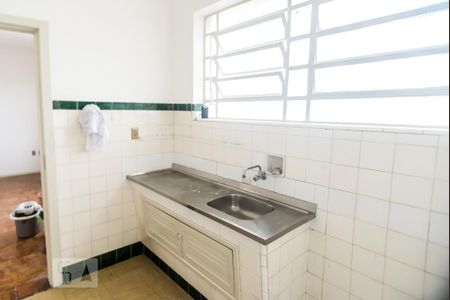 Cozinha de apartamento para alugar com 2 quartos, 75m² em Rio Branco, Porto Alegre