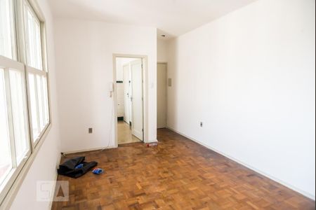Sala de apartamento para alugar com 2 quartos, 75m² em Rio Branco, Porto Alegre
