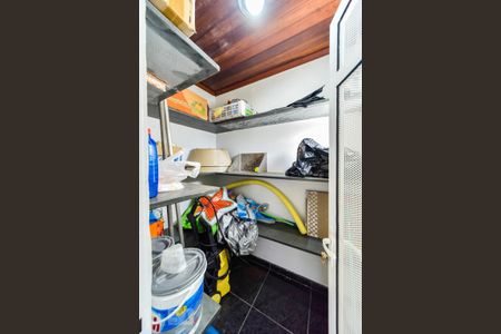 Casa à venda com 460m², 5 quartos e 5 vagas Casa à venda com 460m², 5 quartos e 5 vagasDespensa no Espaço Gourmet e Piscina