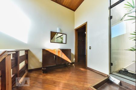 Casa à venda com 460m², 5 quartos e 5 vagas Casa à venda com 460m², 5 quartos e 5 vagasSuíte 5