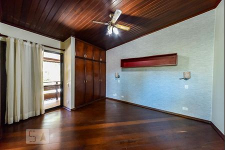 Casa à venda com 460m², 5 quartos e 5 vagas Casa à venda com 460m², 5 quartos e 5 vagasSuíte 5