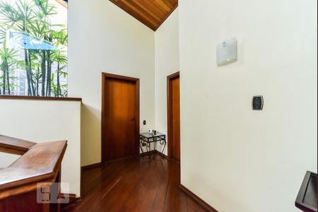 Casa à venda com 460m², 5 quartos e 5 vagas Casa à venda com 460m², 5 quartos e 5 vagasHall das Suítes