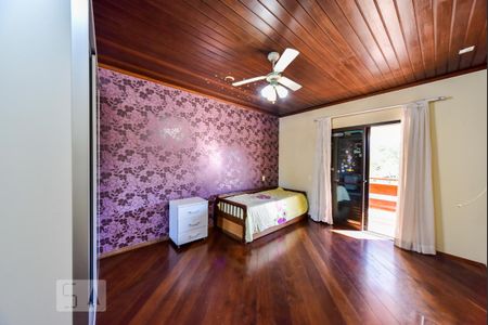 Casa à venda com 460m², 5 quartos e 5 vagas Casa à venda com 460m², 5 quartos e 5 vagasSuíte 1